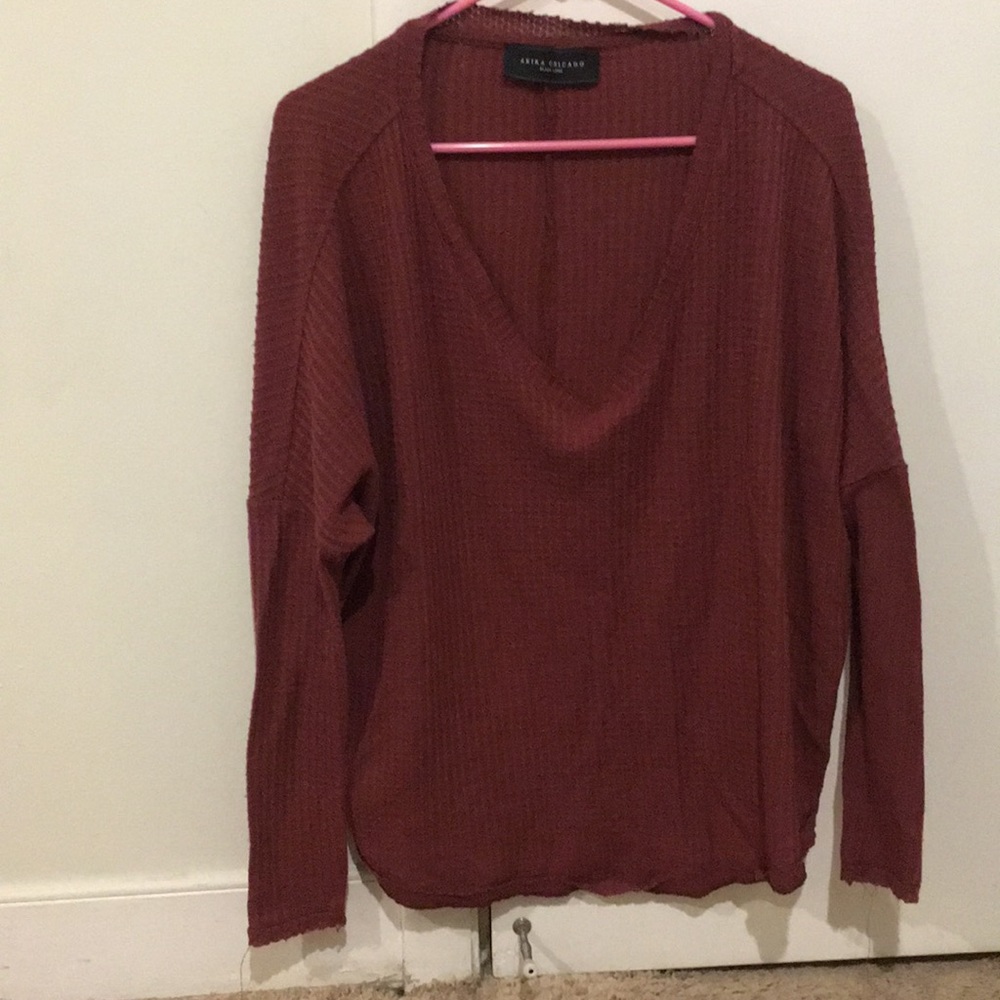 Long sleeve v neck